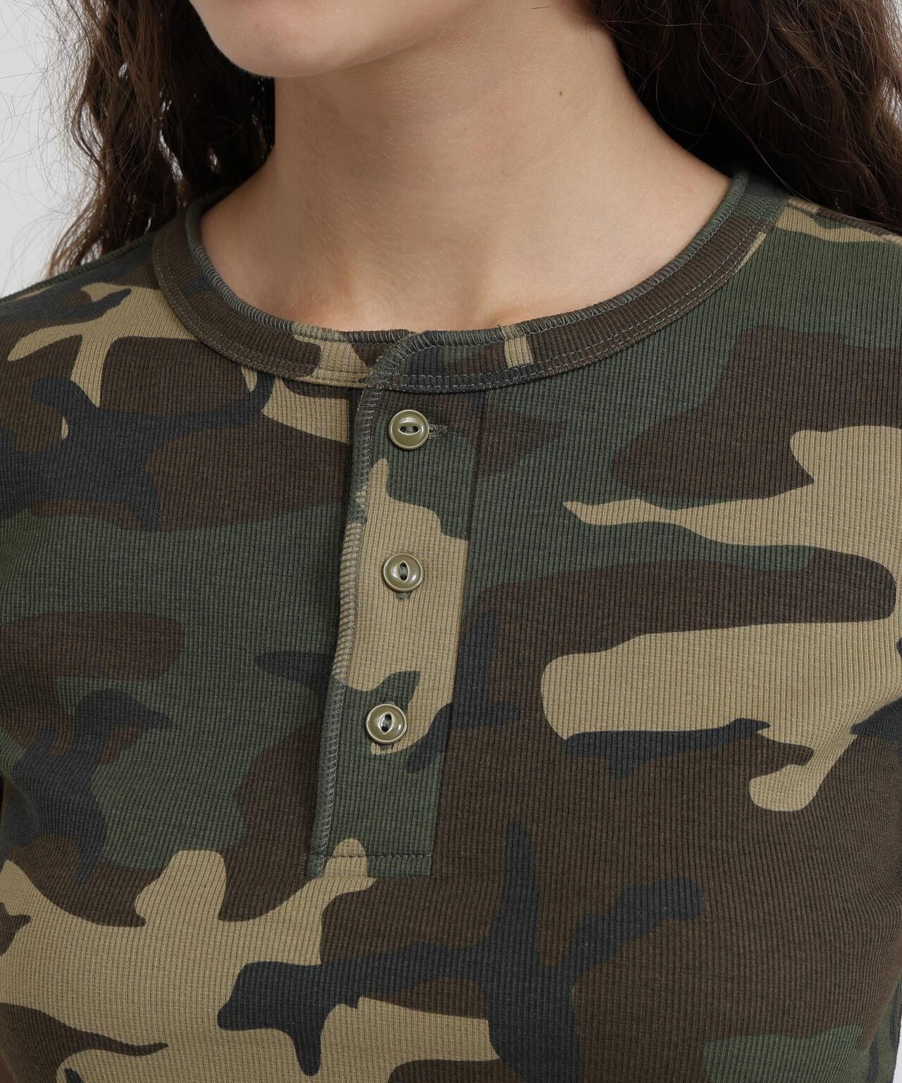 DAILY WOMAN RIB CAMO S/S HENLEY NECK T-SHIRT