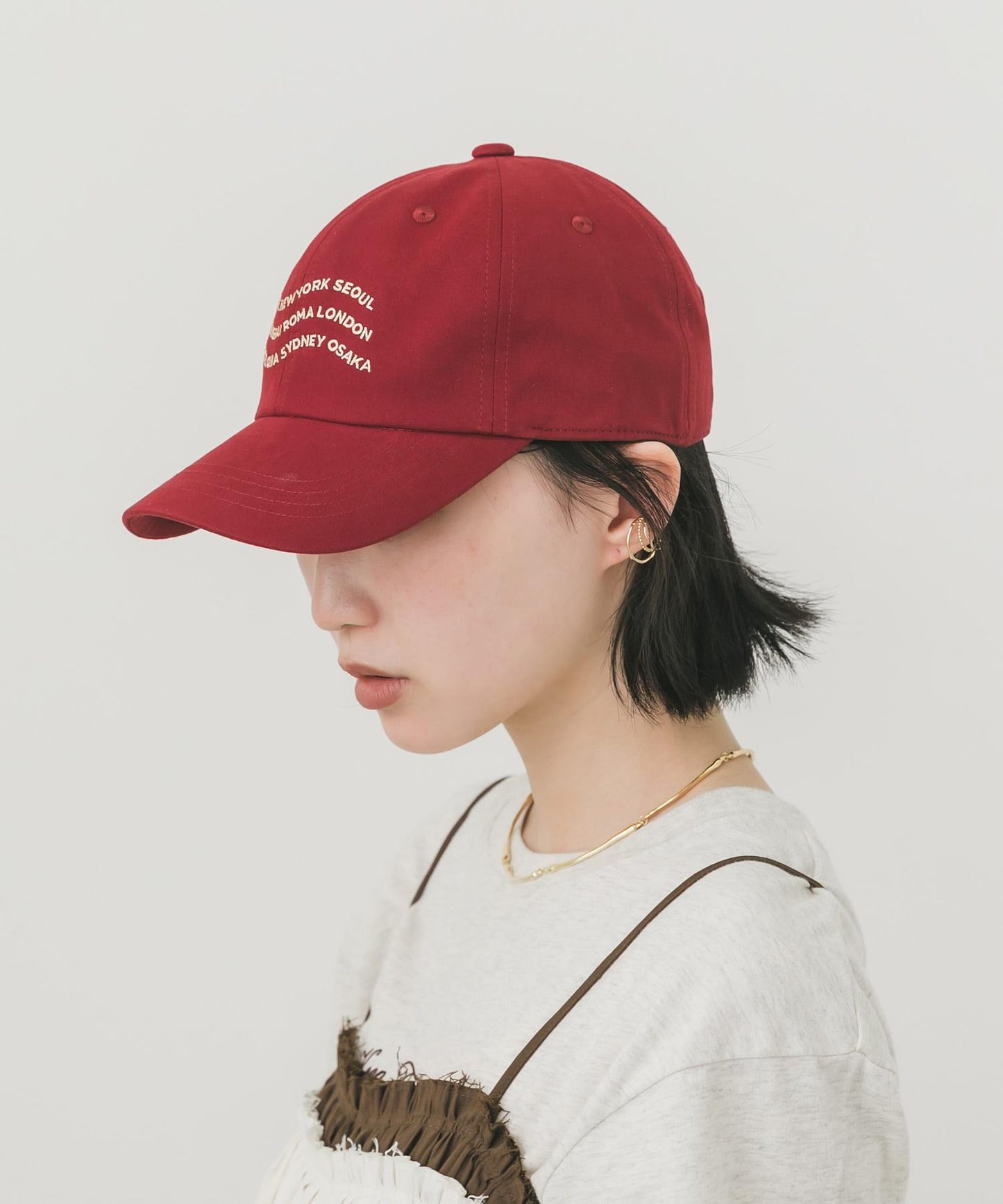 波浪字母刺繡棒球帽