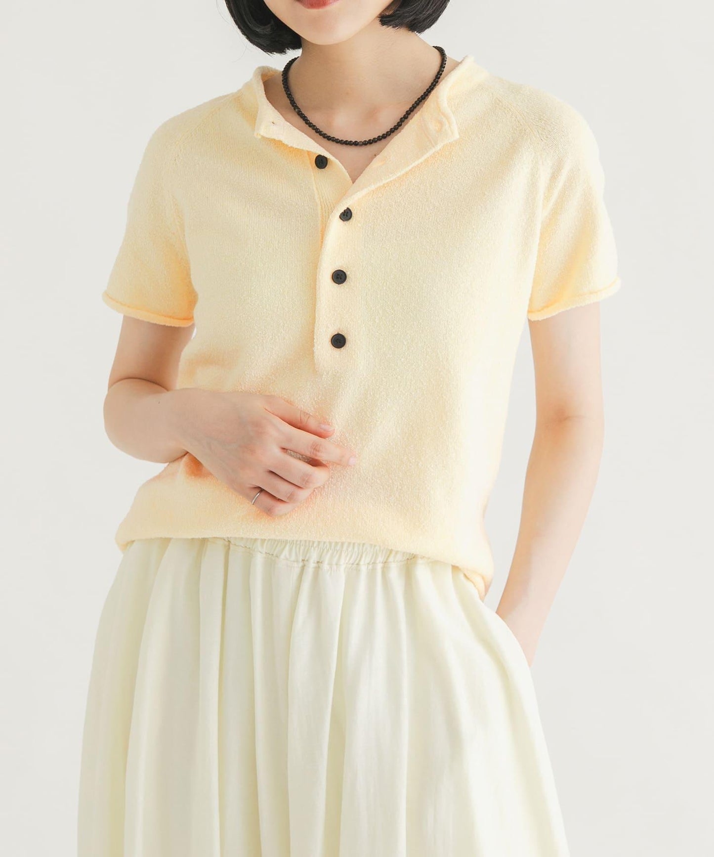 圈圈紗亨利領針織衫