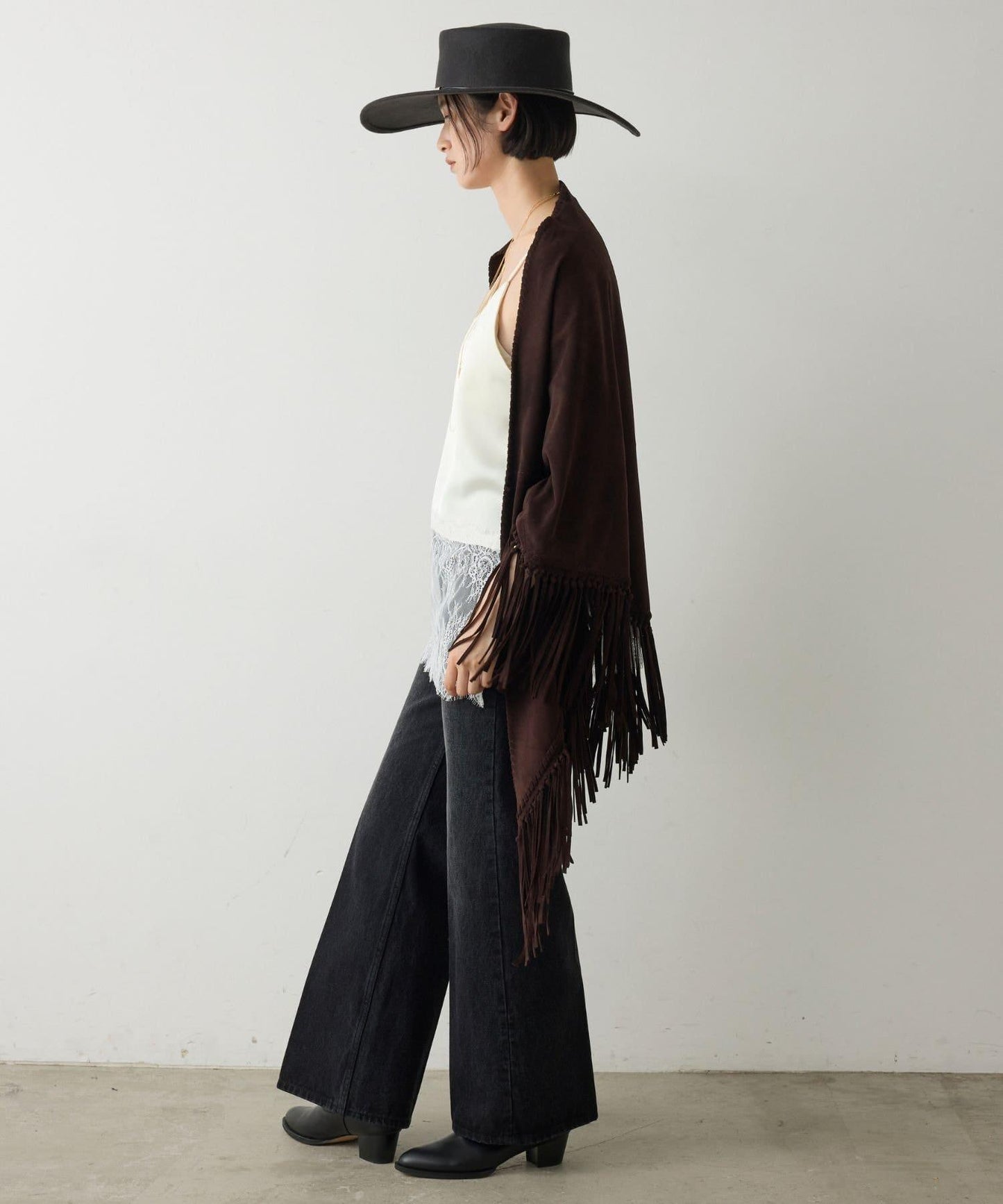 蕾絲下襬吊帶背心