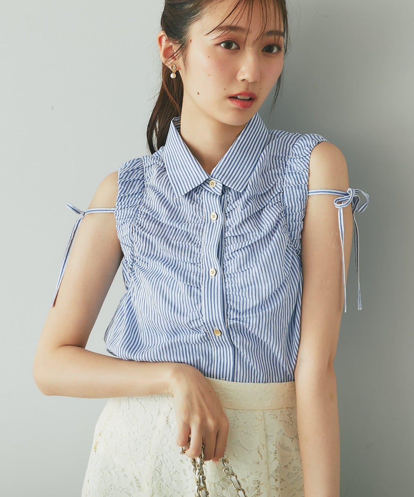 【La boutique BonBon】手臂褶皺條紋無袖襯衫