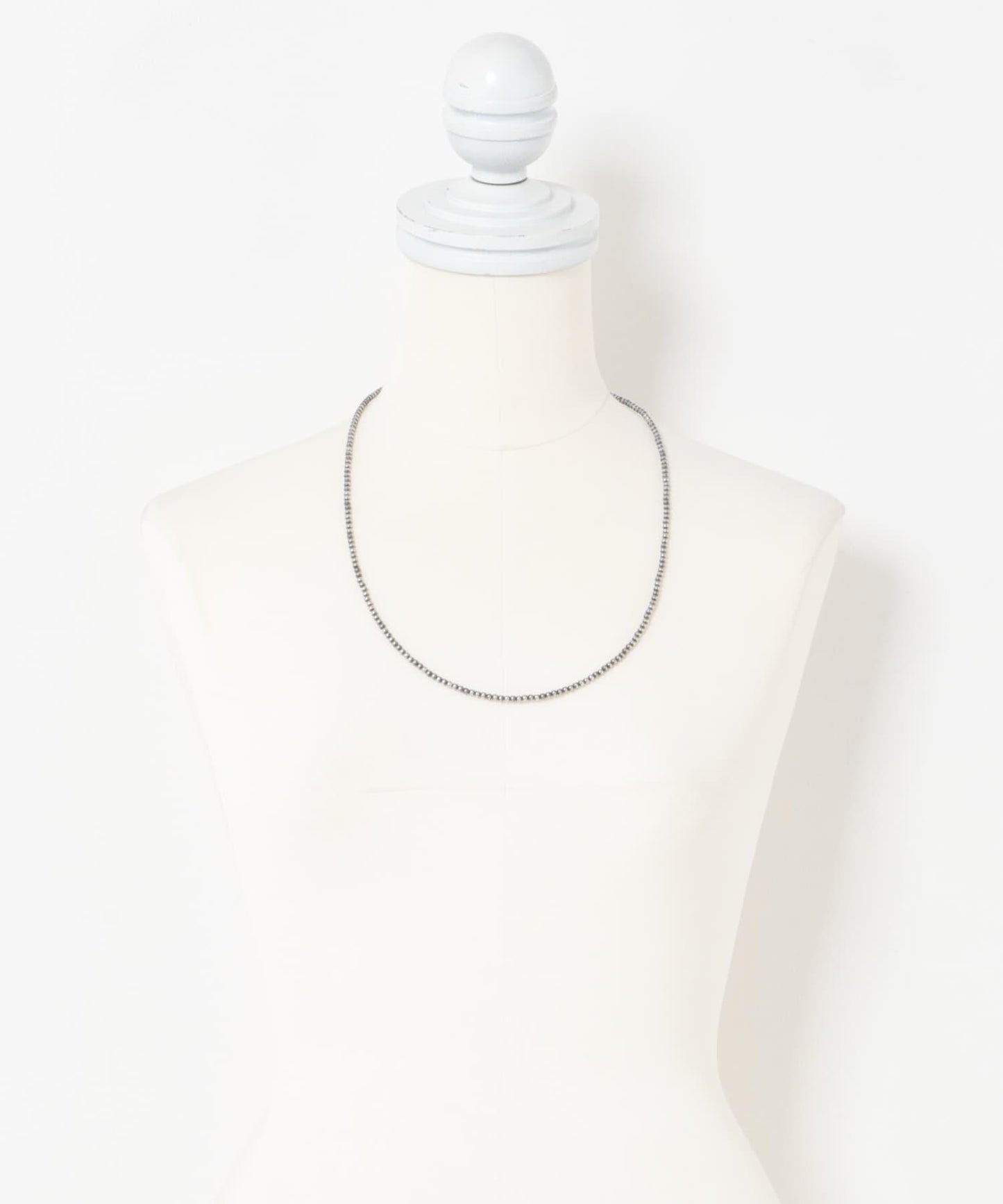 ERICKA NICOLAS BEGAY PLAIN DESIGN NECKLACE 60
