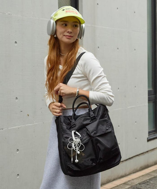 EXPANDER HELMET TOTE BAG