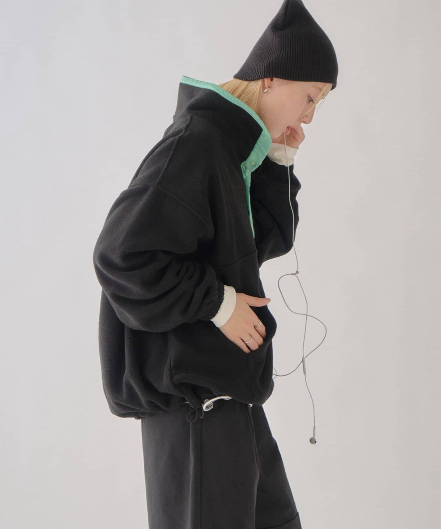 DISCUS 聯名 Oversize 抽繩下襬抓絨套頭衫