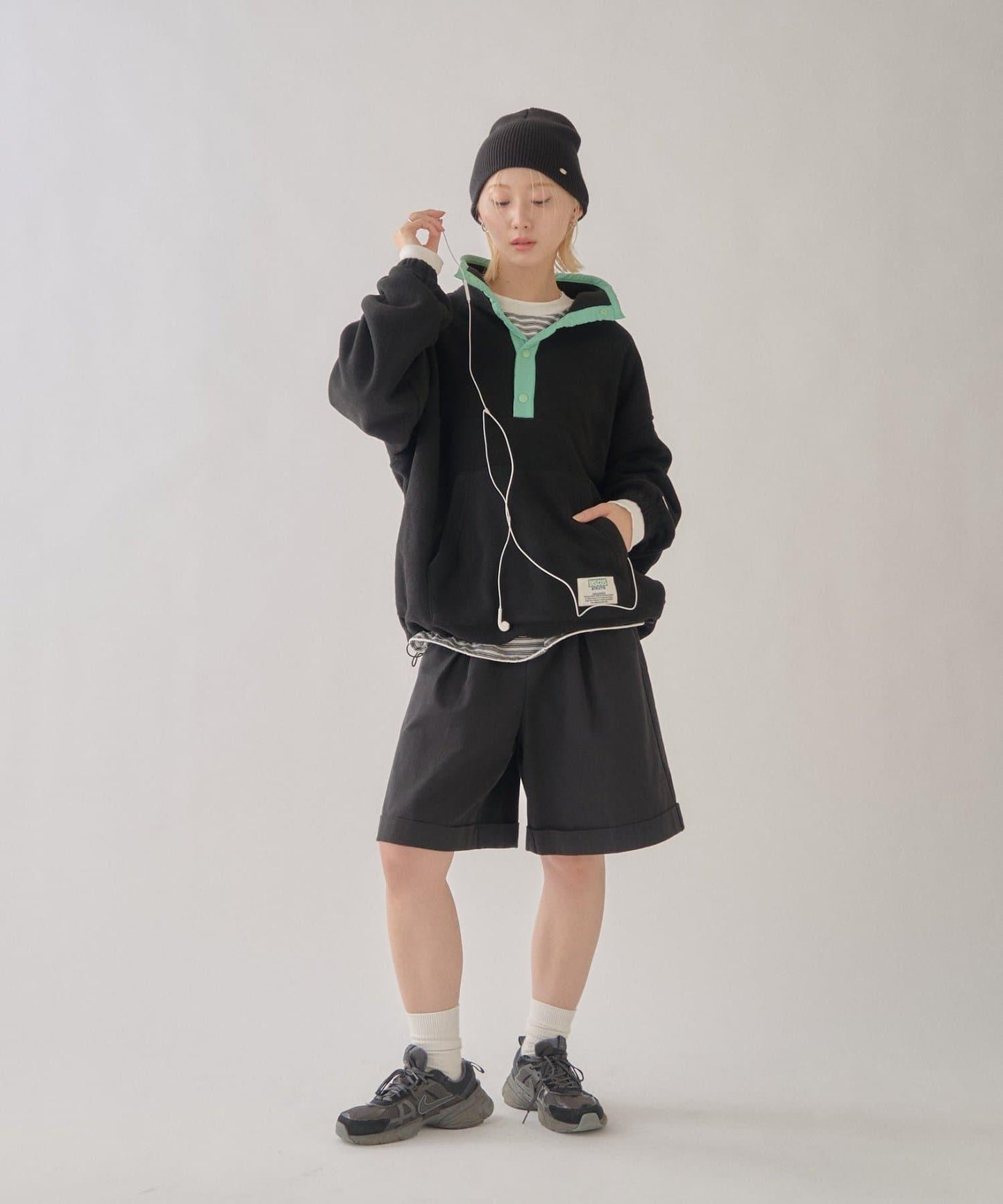 DISCUS 聯名 Oversize 抽繩下襬抓絨套頭衫