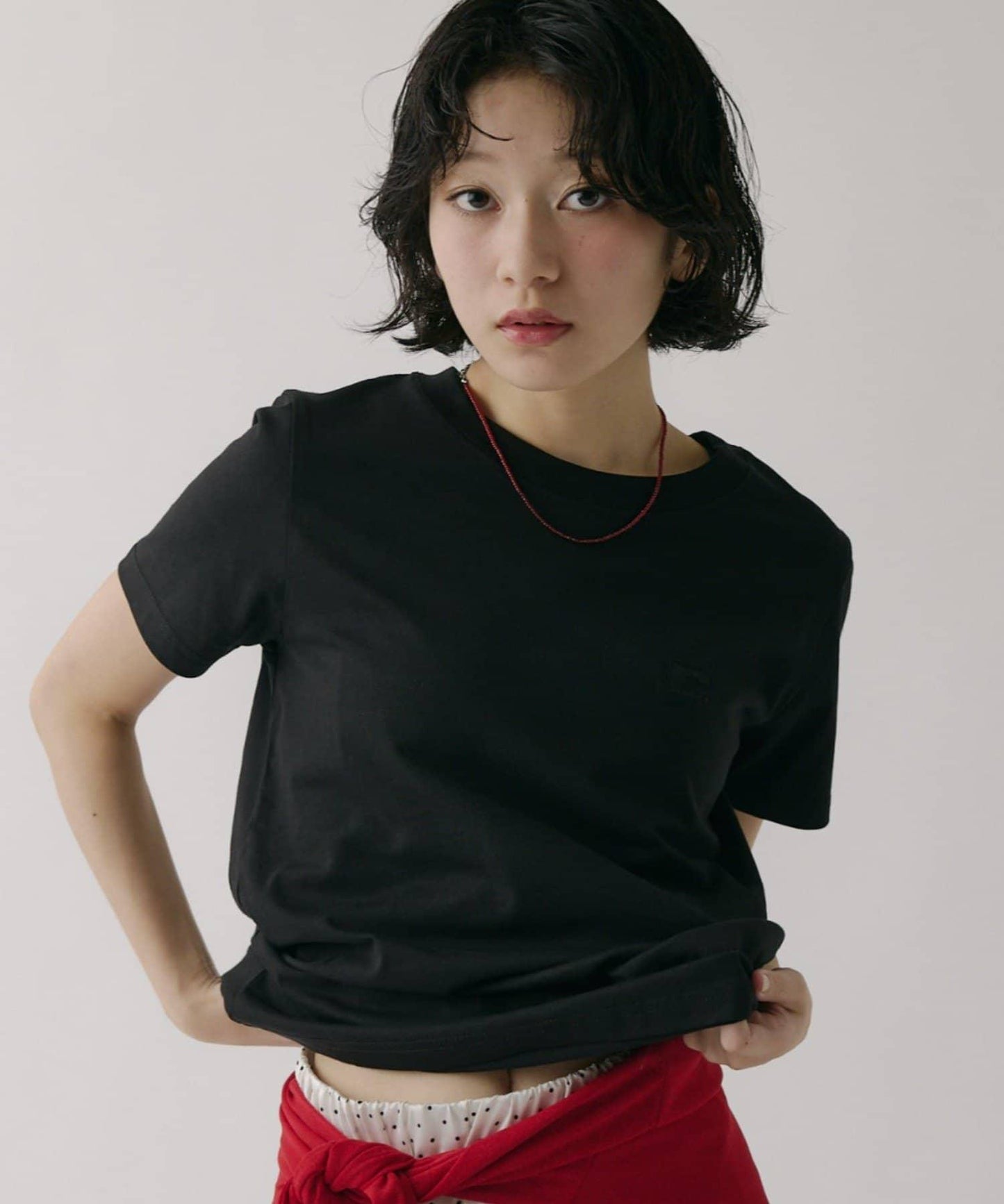 【MOTION】防汗漬刺繡緊湊T恤
