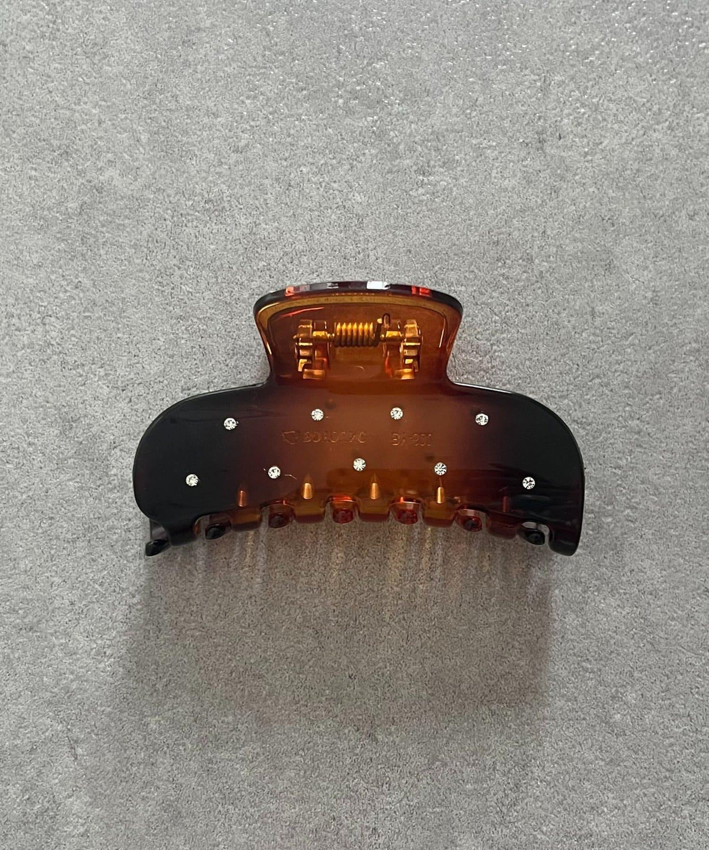 帶鑽髮夾