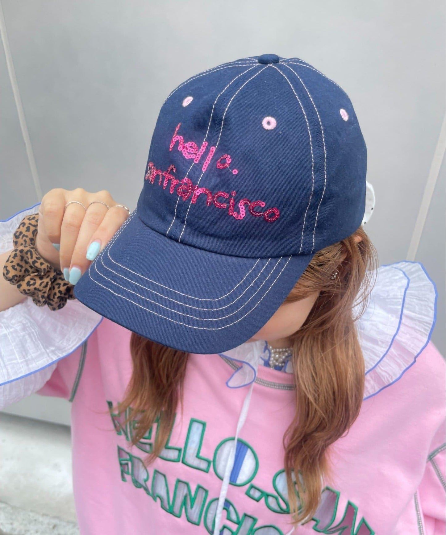 HELLO.SANFRANCISCO 亮片Logo蝴蝶結棒球帽