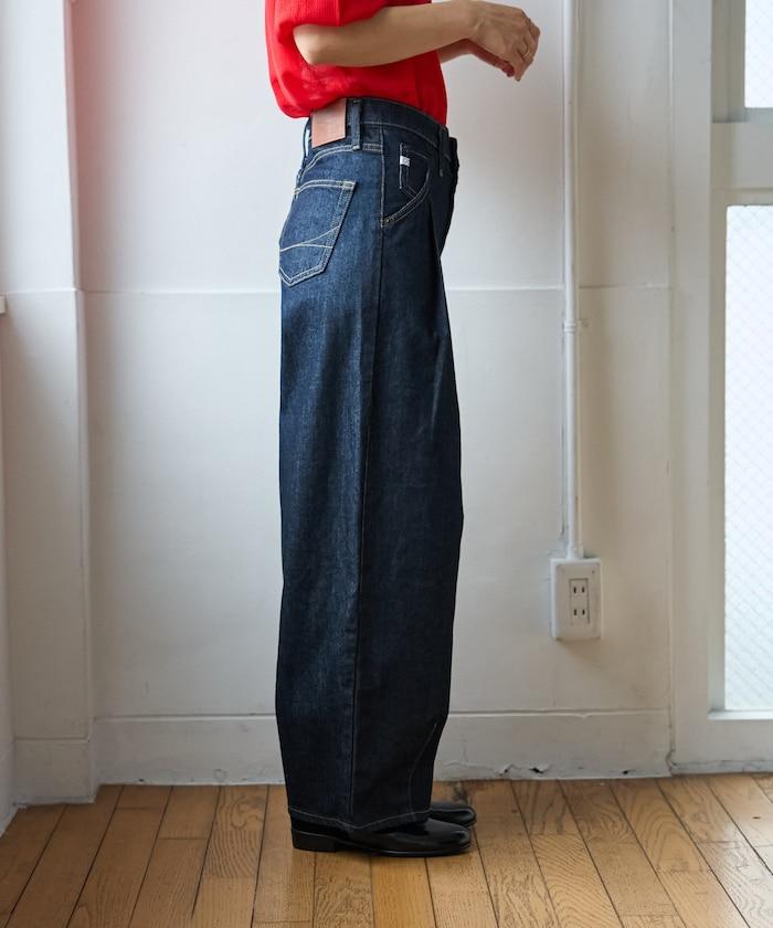 聯名 TUCK CURVE WIDE 牛仔褲