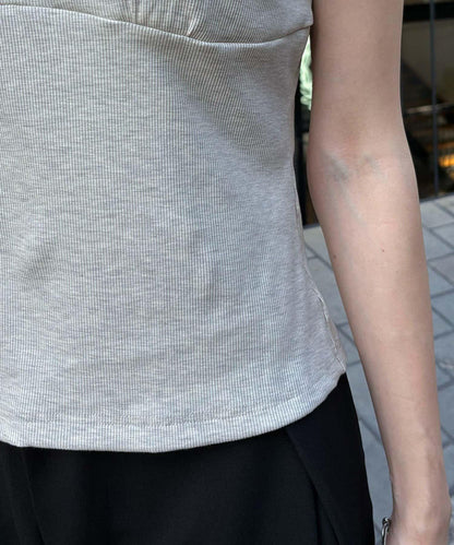 荷葉邊領羅紋T恤