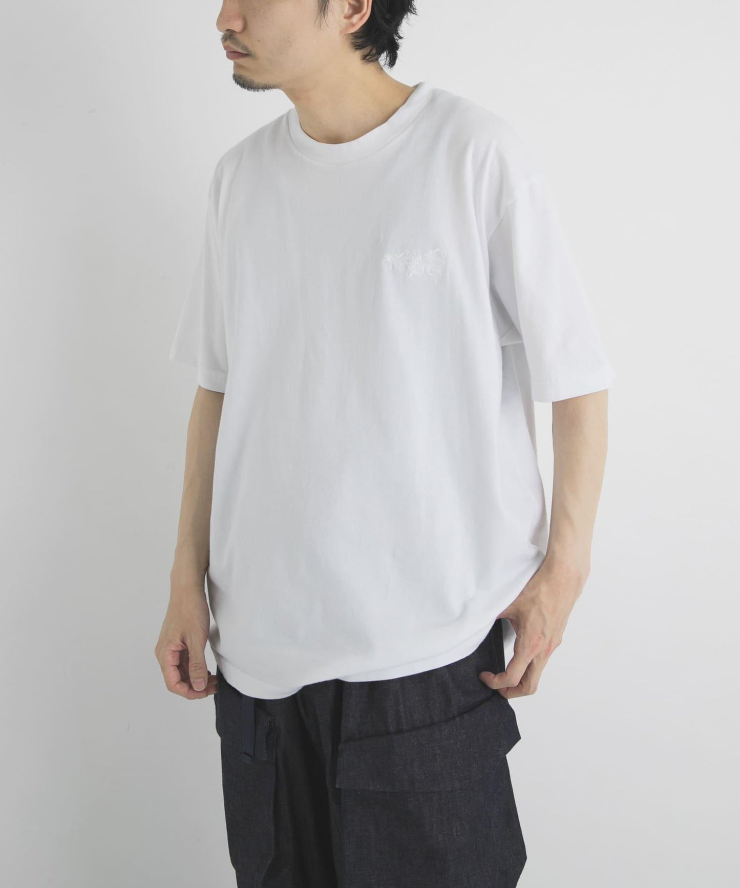 White Mountaineering×EKAL LOGO EMBROIDERY T-SHIRTS 聯名款