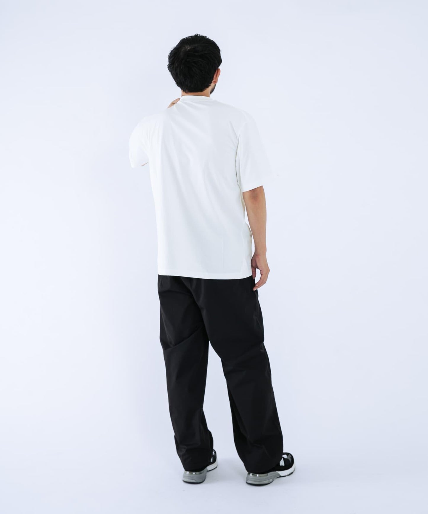 易打理 Logo貼布 T恤