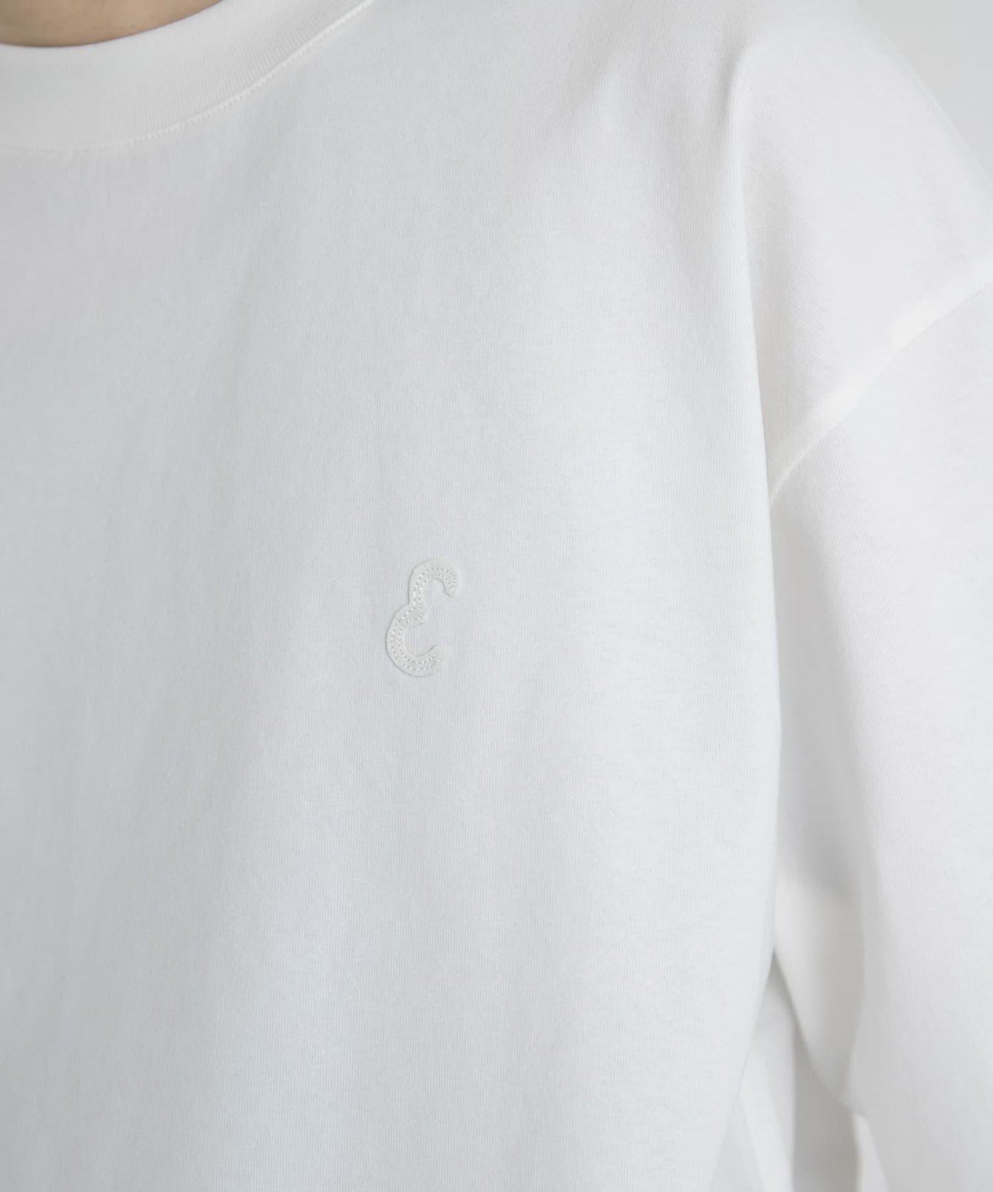 易打理 Logo貼布 T恤
