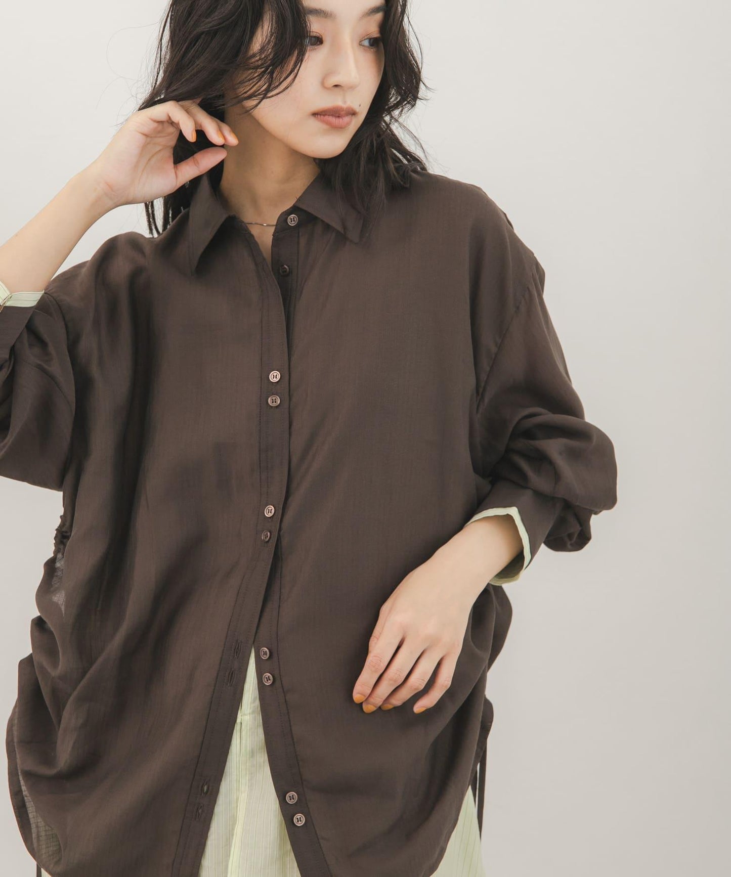 透視條紋疊穿襯衫