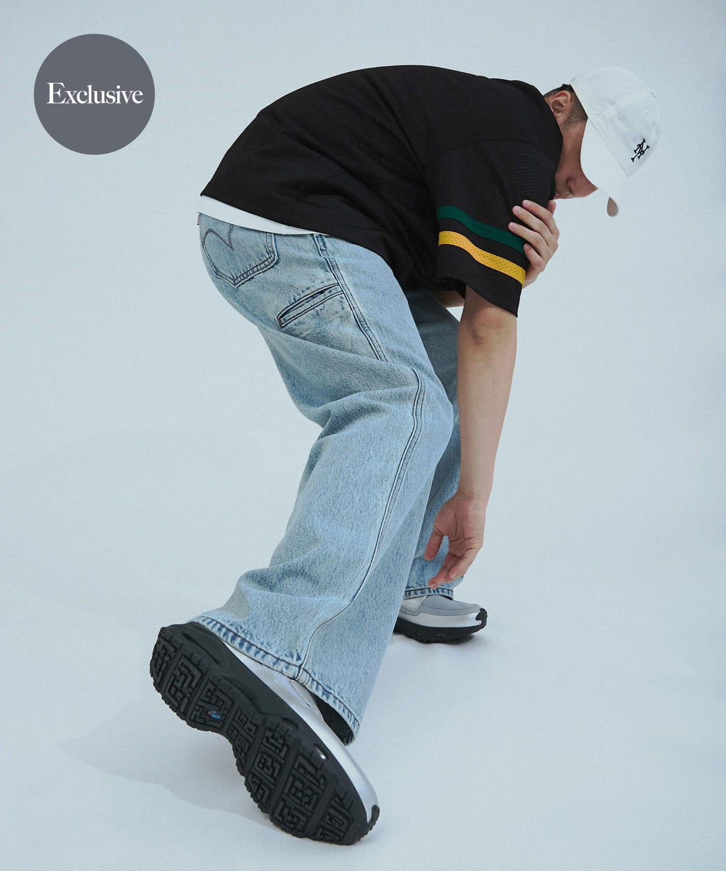LEVI’S EXCLUSIVE EXTRA BAGGY