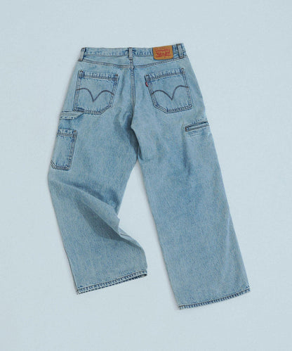 LEVI’S EXCLUSIVE EXTRA BAGGY
