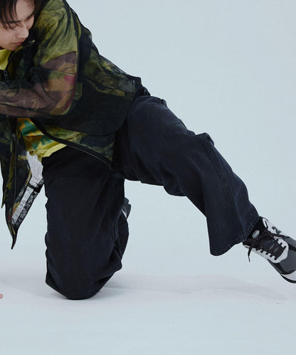 LEVI’S EXCLUSIVE EXTRA BAGGY