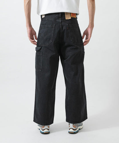 LEVI’S EXCLUSIVE EXTRA BAGGY