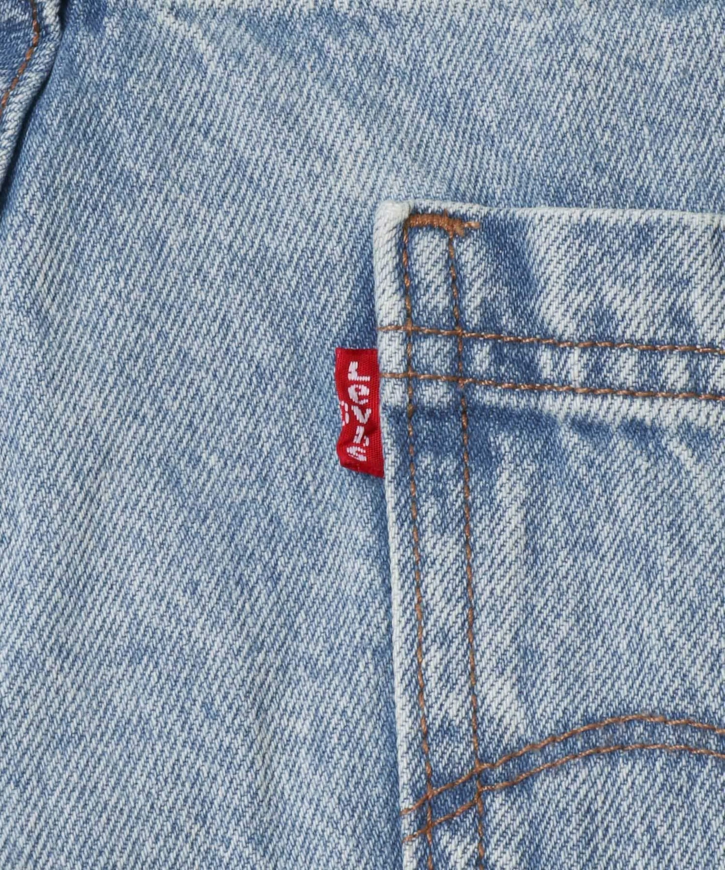 LEVI’S EXCLUSIVE EXTRA BAGGY