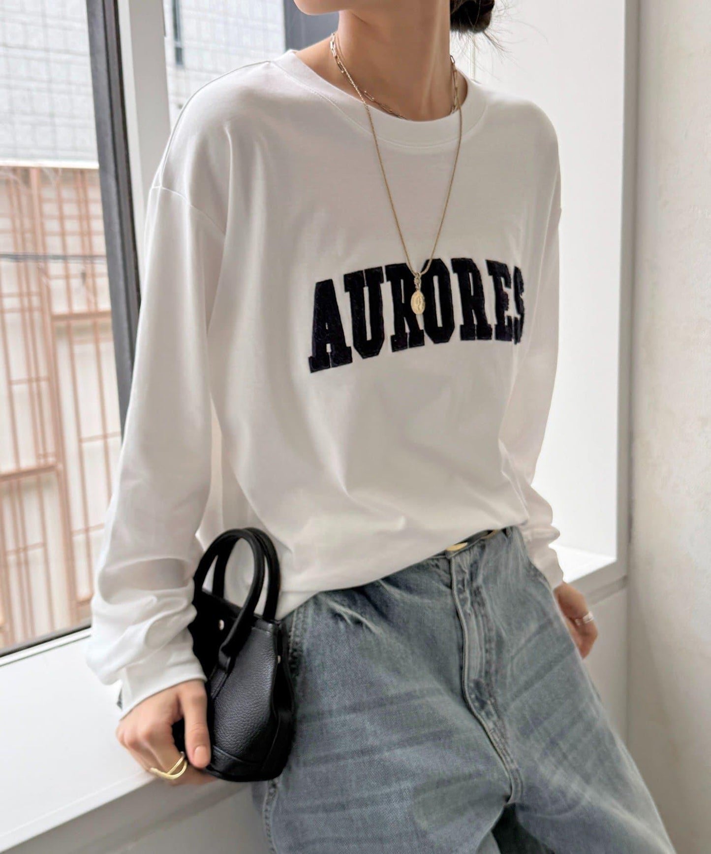 AURORES 薩加拉刺繡Logo長袖T恤