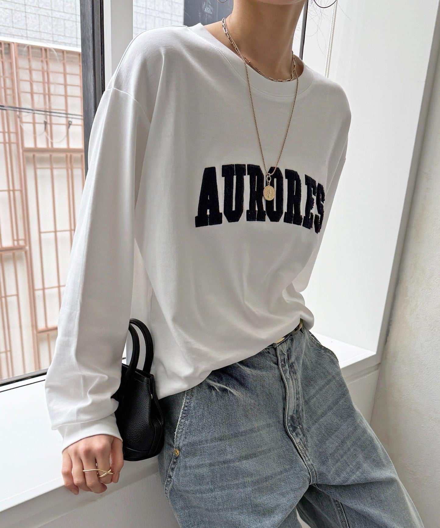 AURORES 薩加拉刺繡Logo長袖T恤