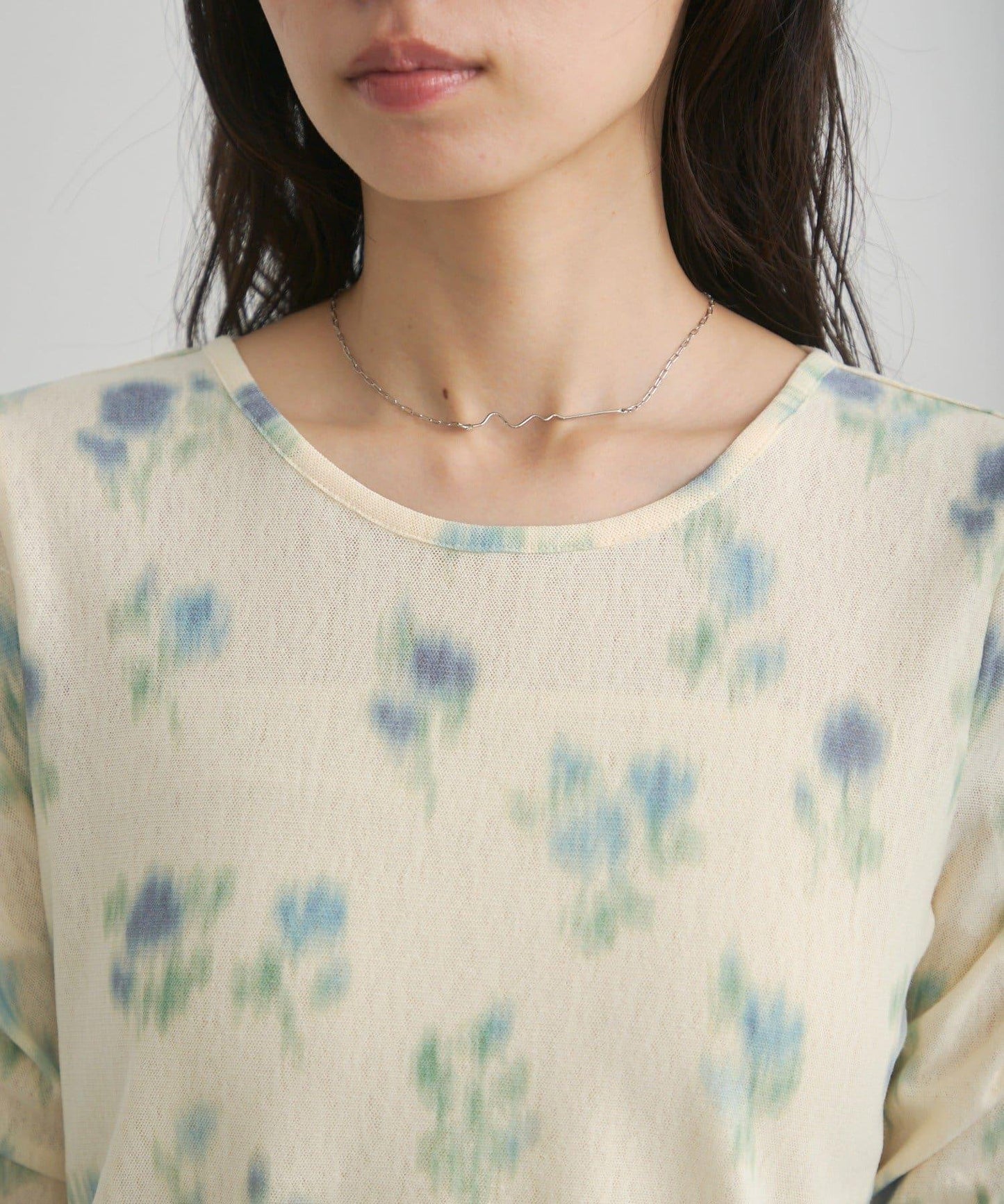 花朵印花純色 ニュアンスブルーム 上衣
