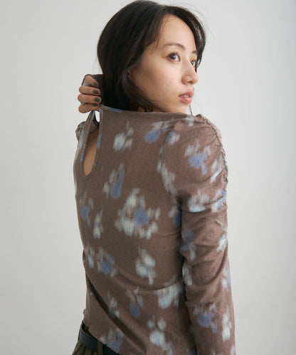 花朵印花純色 ニュアンスブルーム 上衣