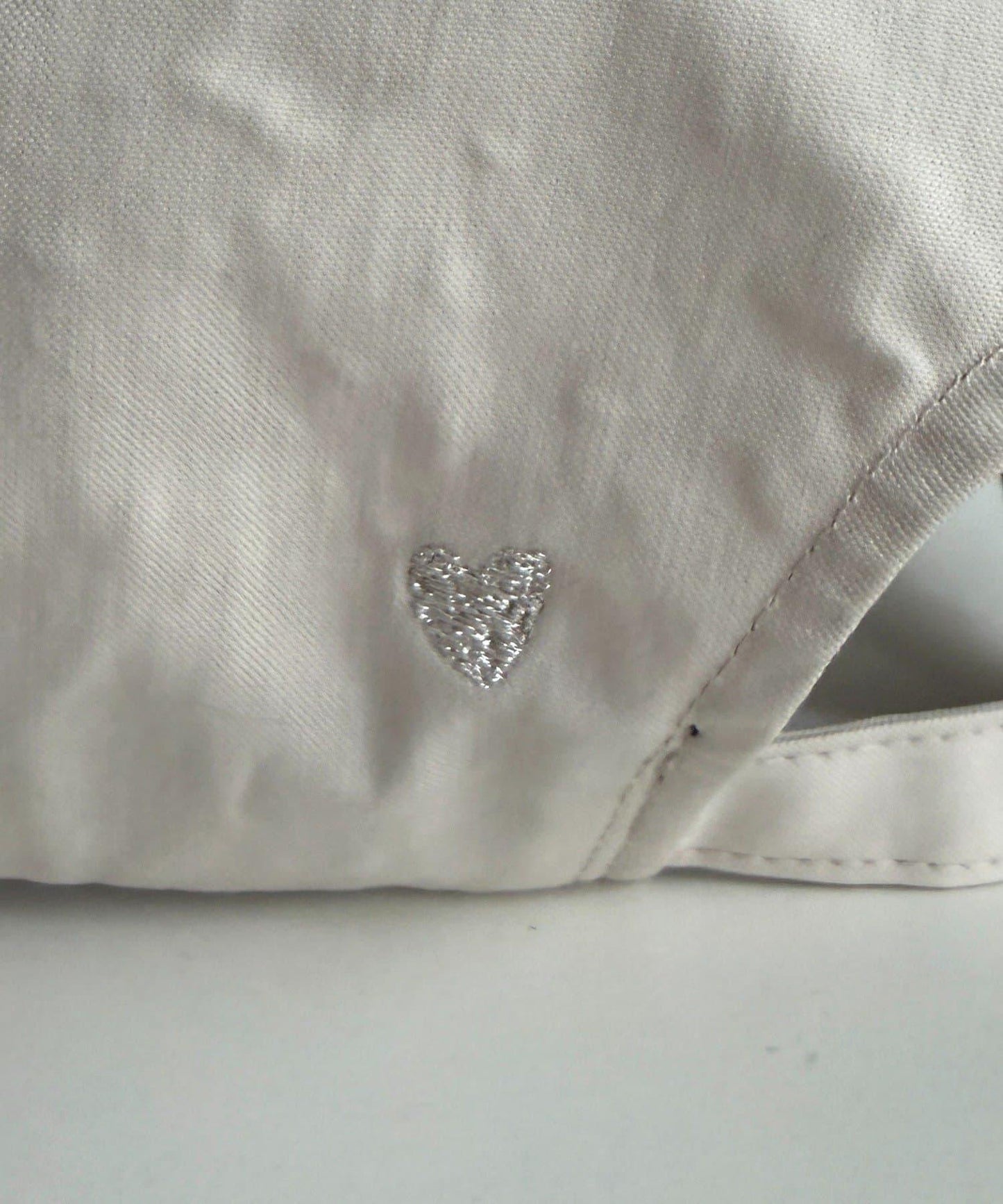 UV防曬愛心刺繡棒球帽