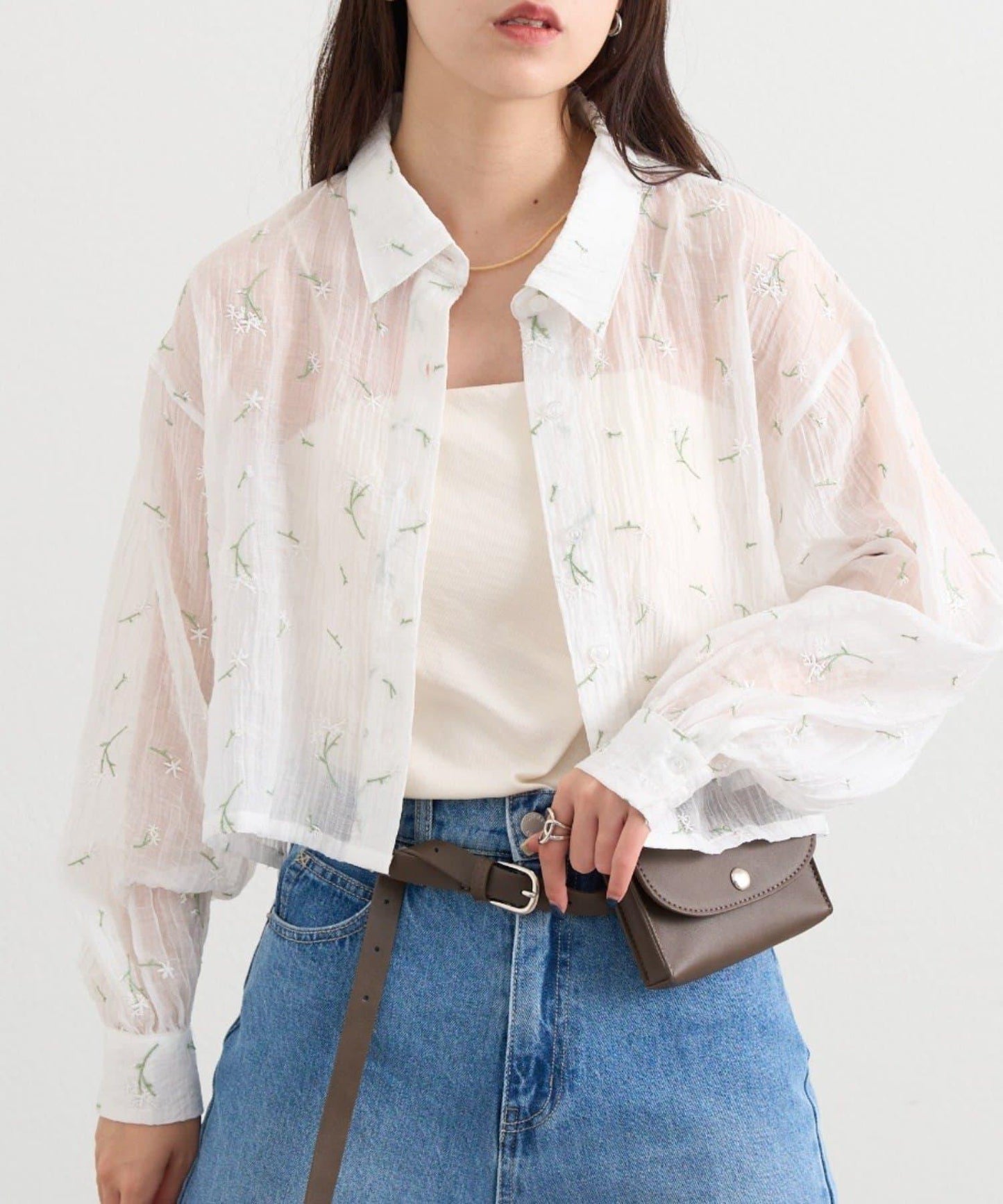 花朵刺繡 短款襯衫