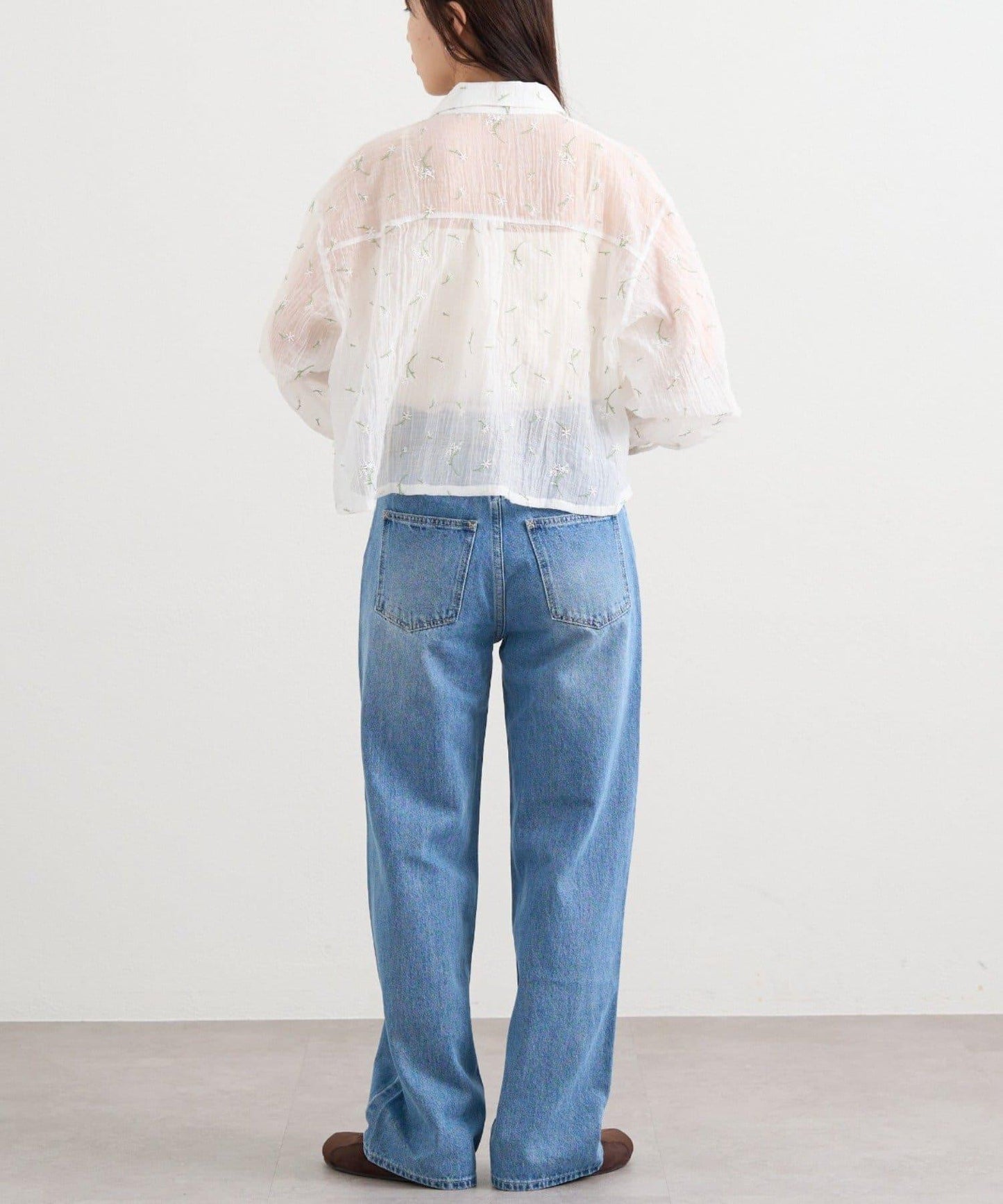 花朵刺繡 短款襯衫