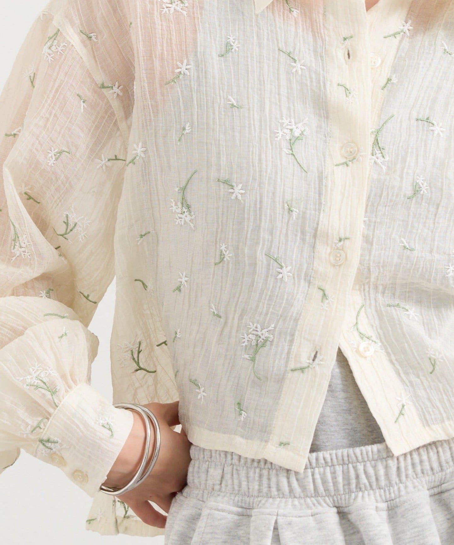 花朵刺繡 短款襯衫