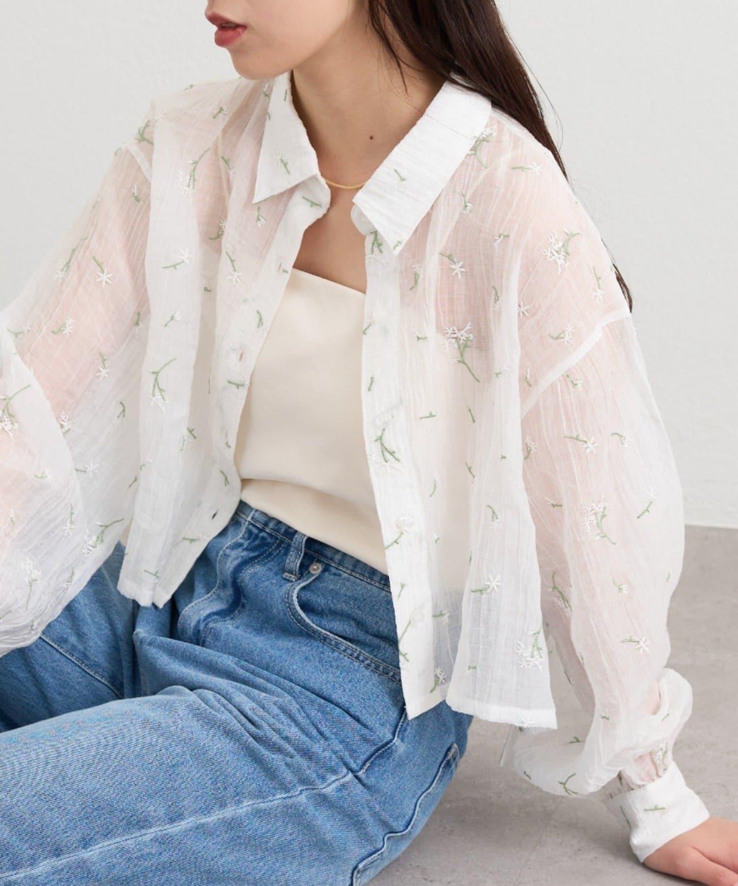 花朵刺繡 短款襯衫