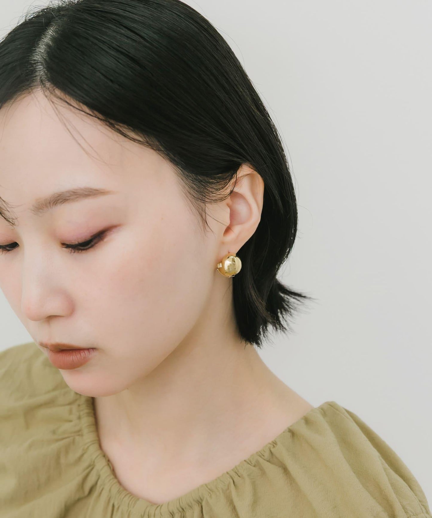 金屬球一觸式耳釘