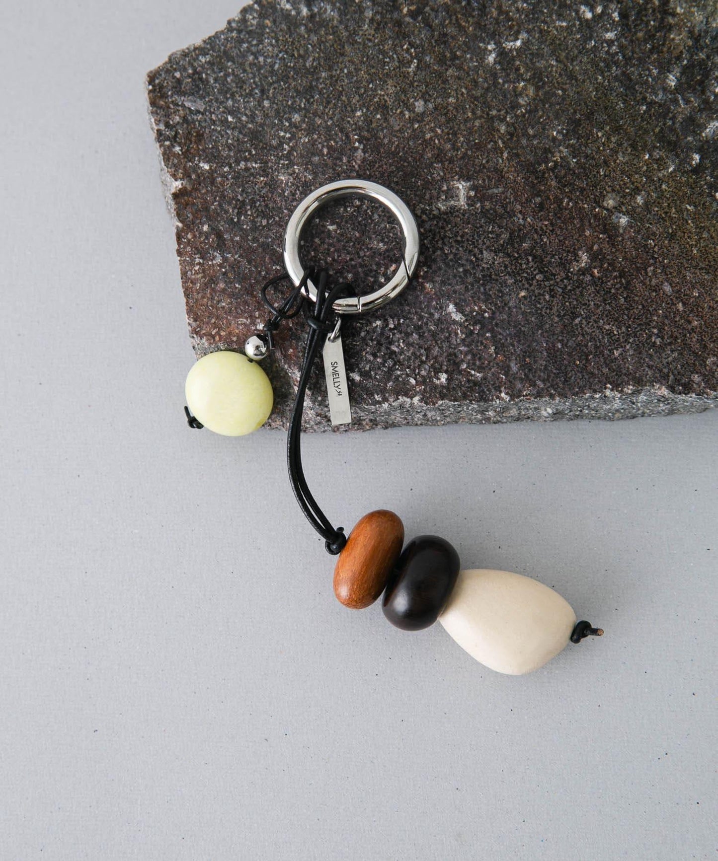 SMELLY so’ pebble jade 鑰匙扣