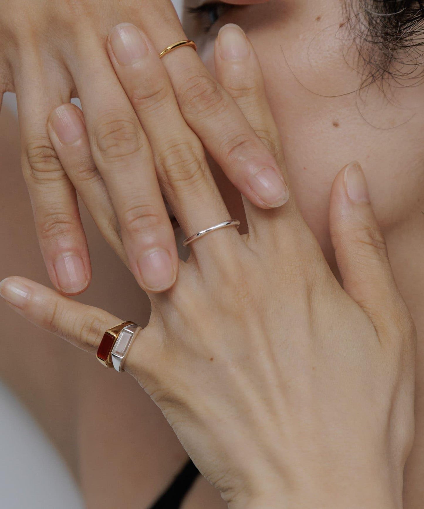 SMELLY so’ textured minimal ring