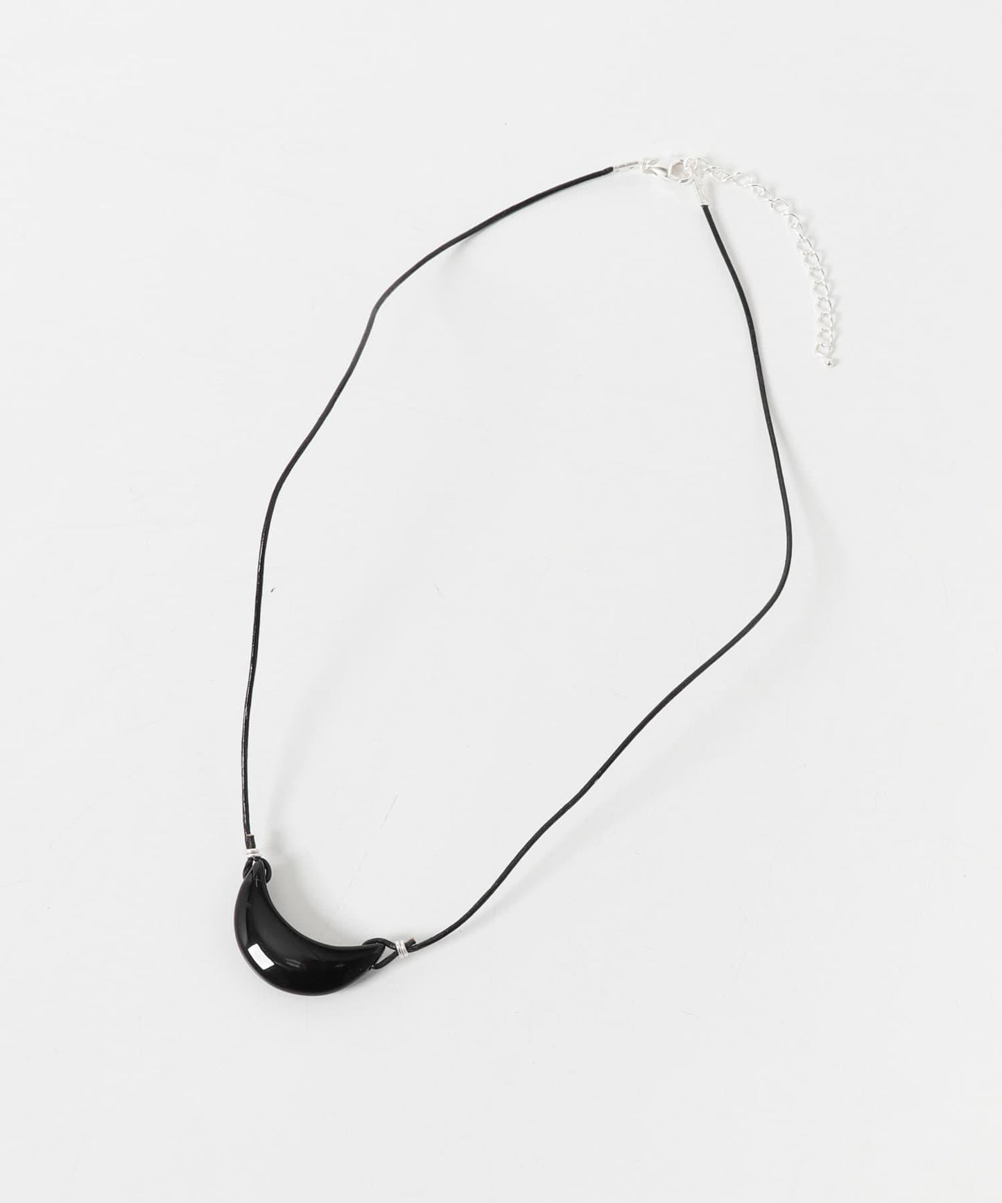 SMELLY so’ onyx crescent necklace