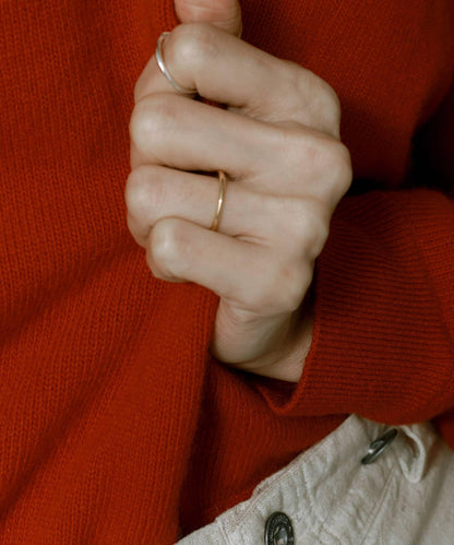 SMELLY so’ textured minimal ring