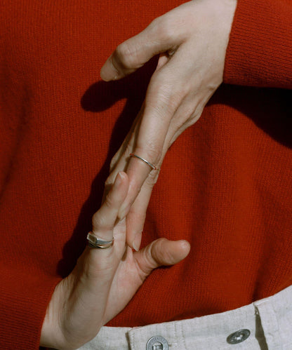 SMELLY so’ textured minimal ring