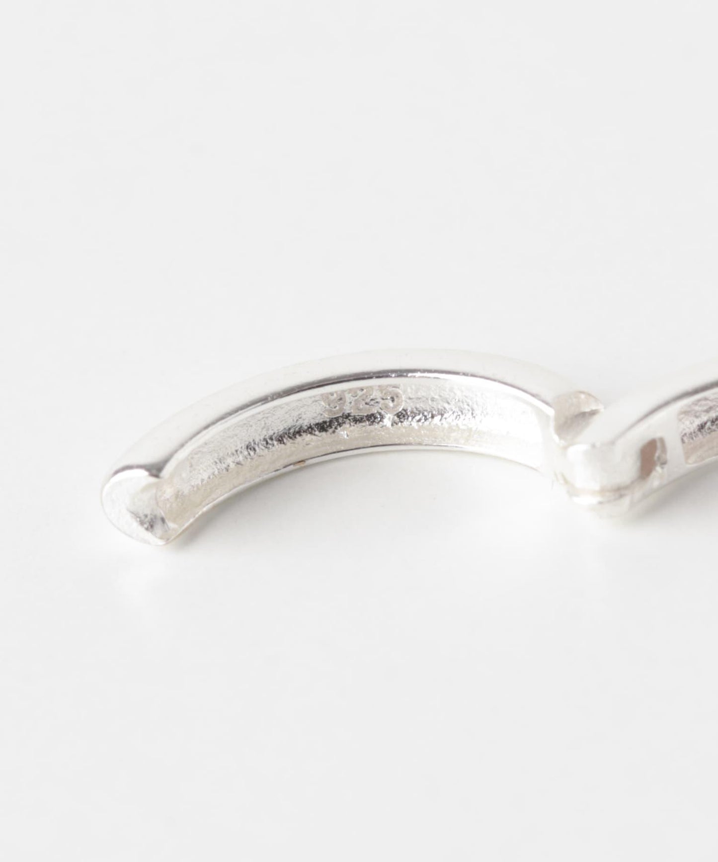 SMELLY so’ sodalite cylinder pierce