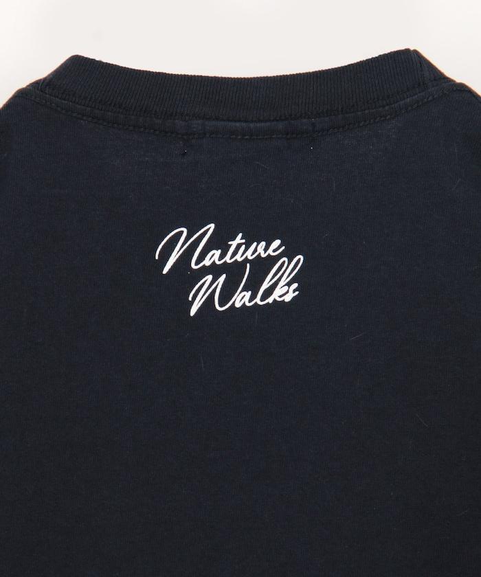 monotone photo TEE