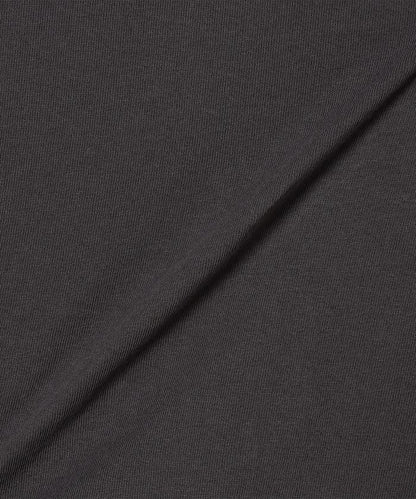 monotone photo TEE