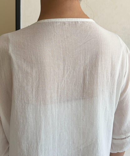 前幅刺繡蕾絲五分袖襯衫