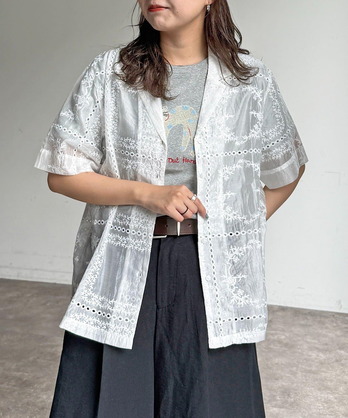 【可成套穿著】拼布刺繡半袖透視襯衫