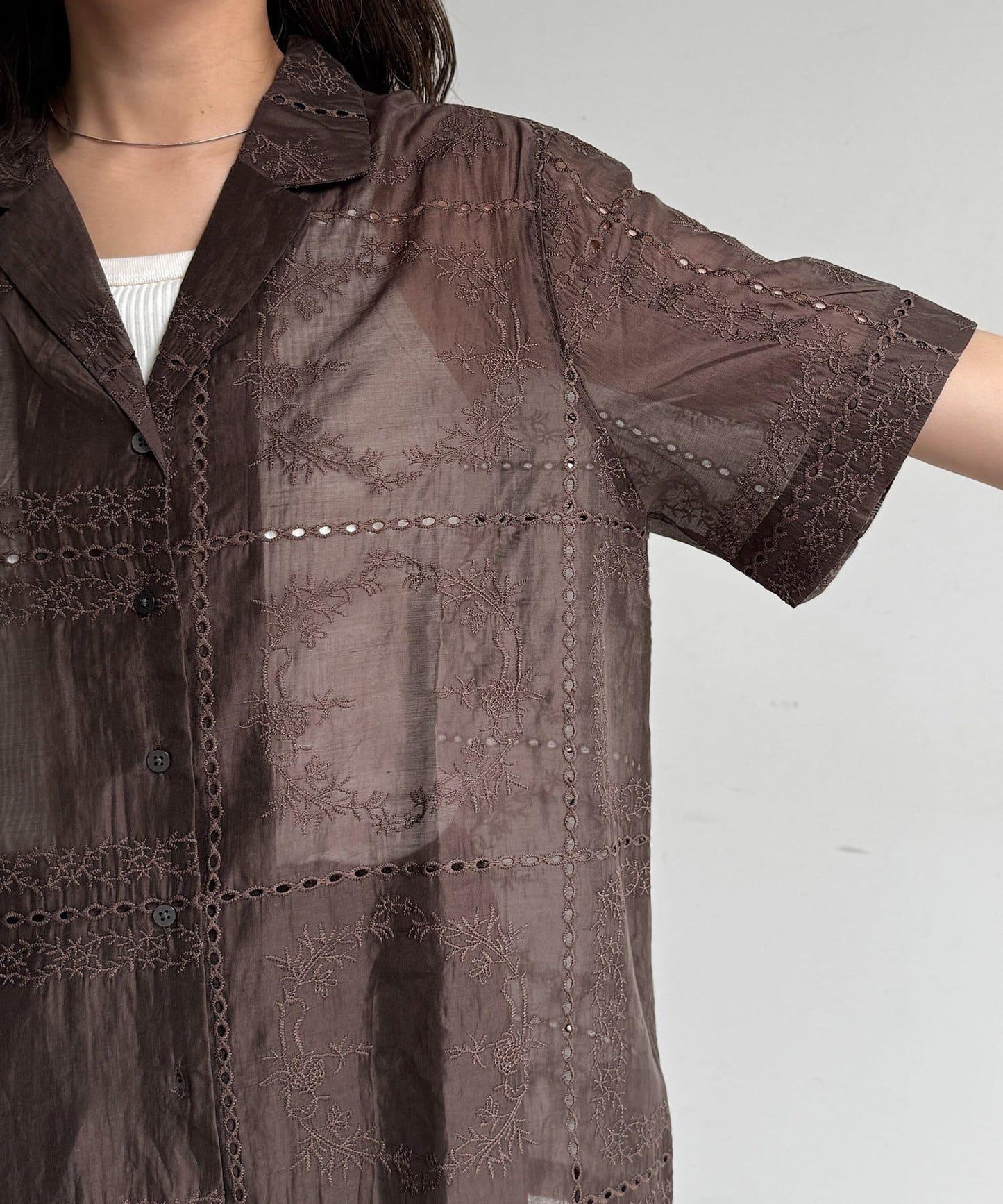 【可成套穿著】拼布刺繡半袖透視襯衫
