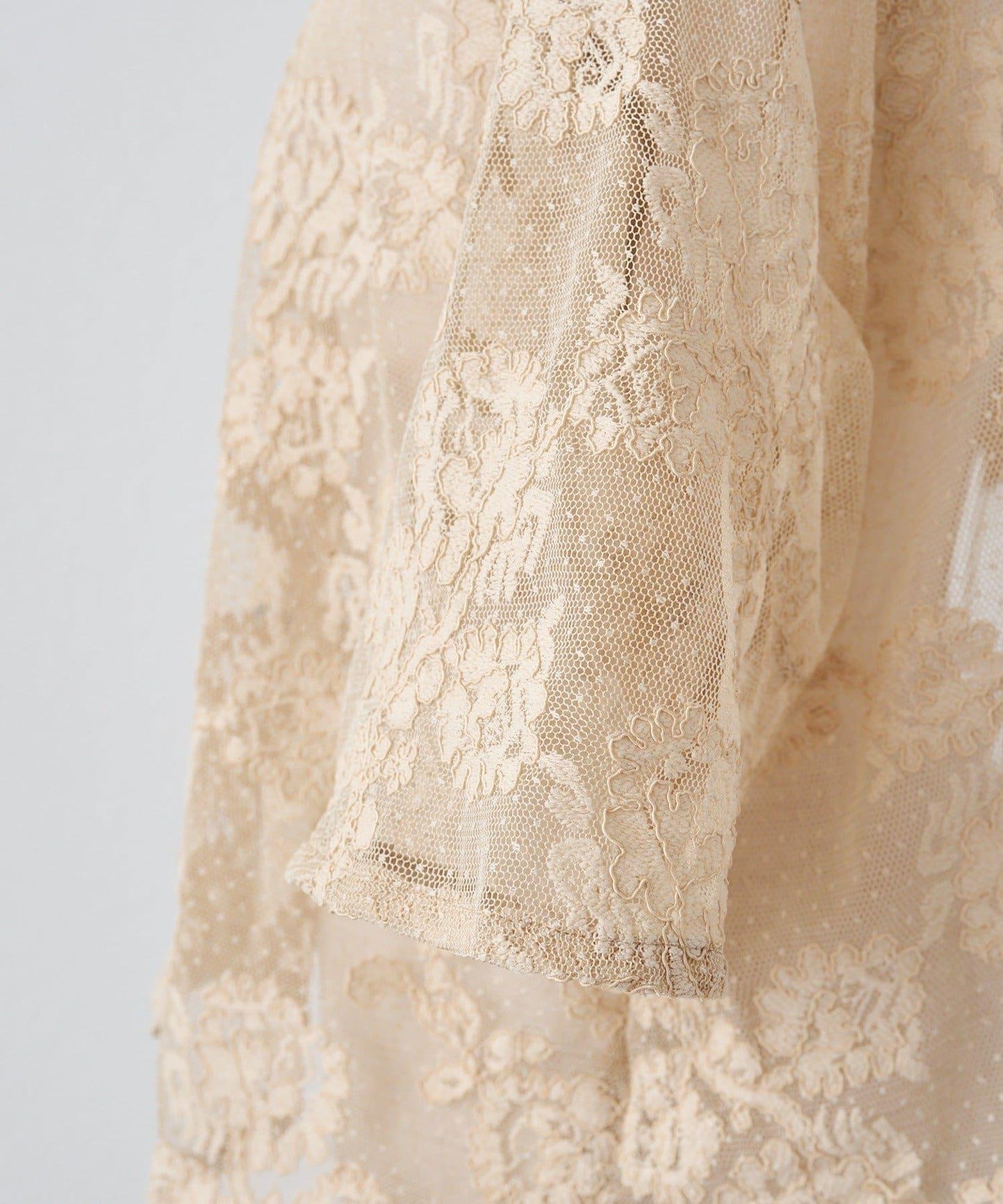 波點薄紗刺繡襯衫