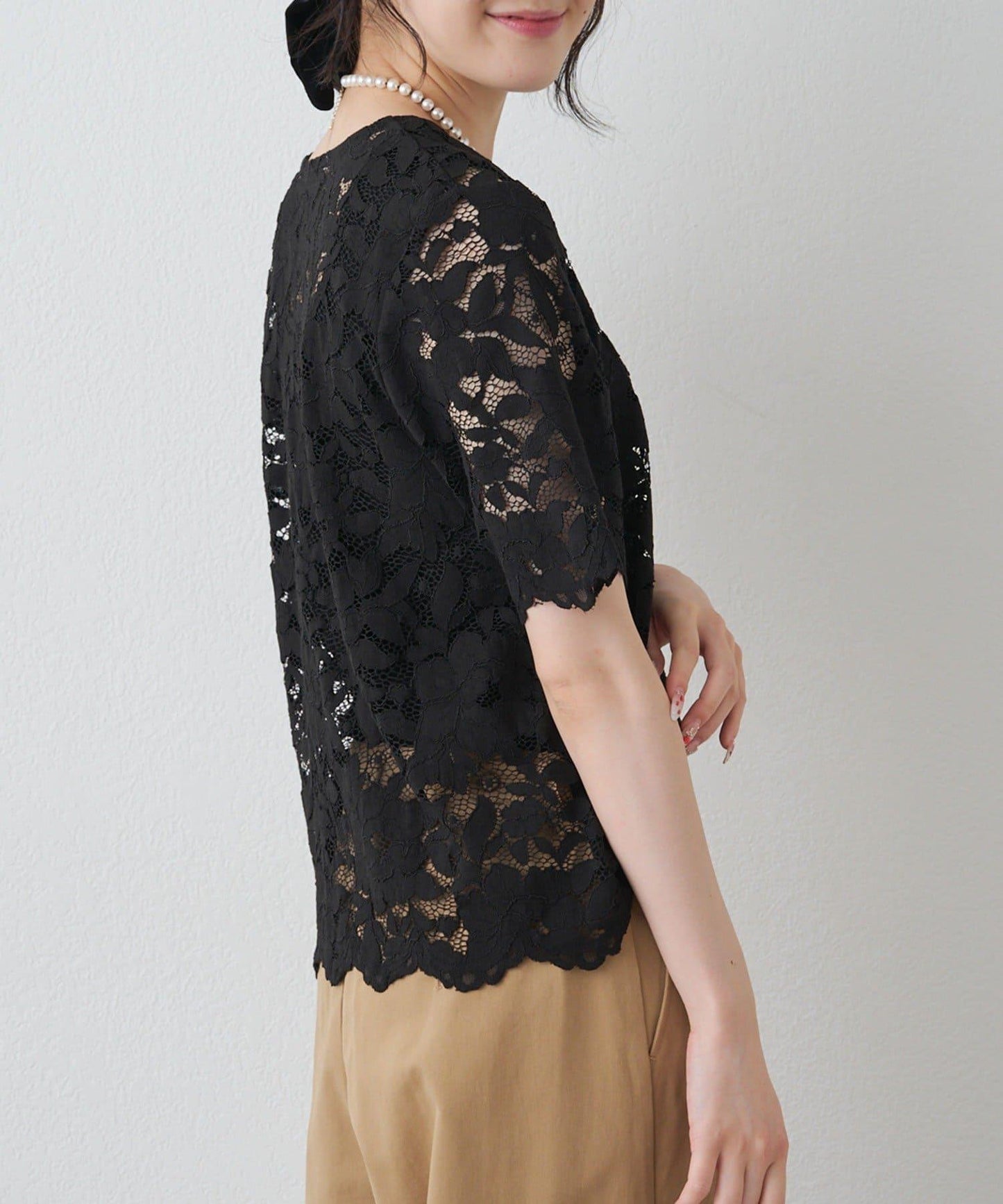 花朵刺繡扇形蕾絲襯衫