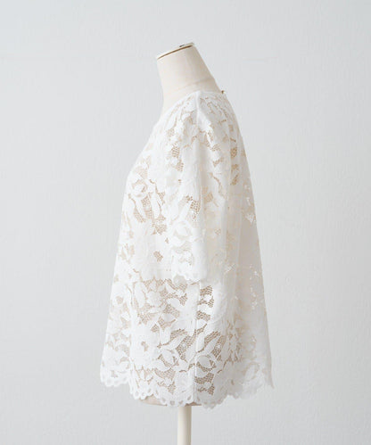 花朵刺繡扇形蕾絲襯衫