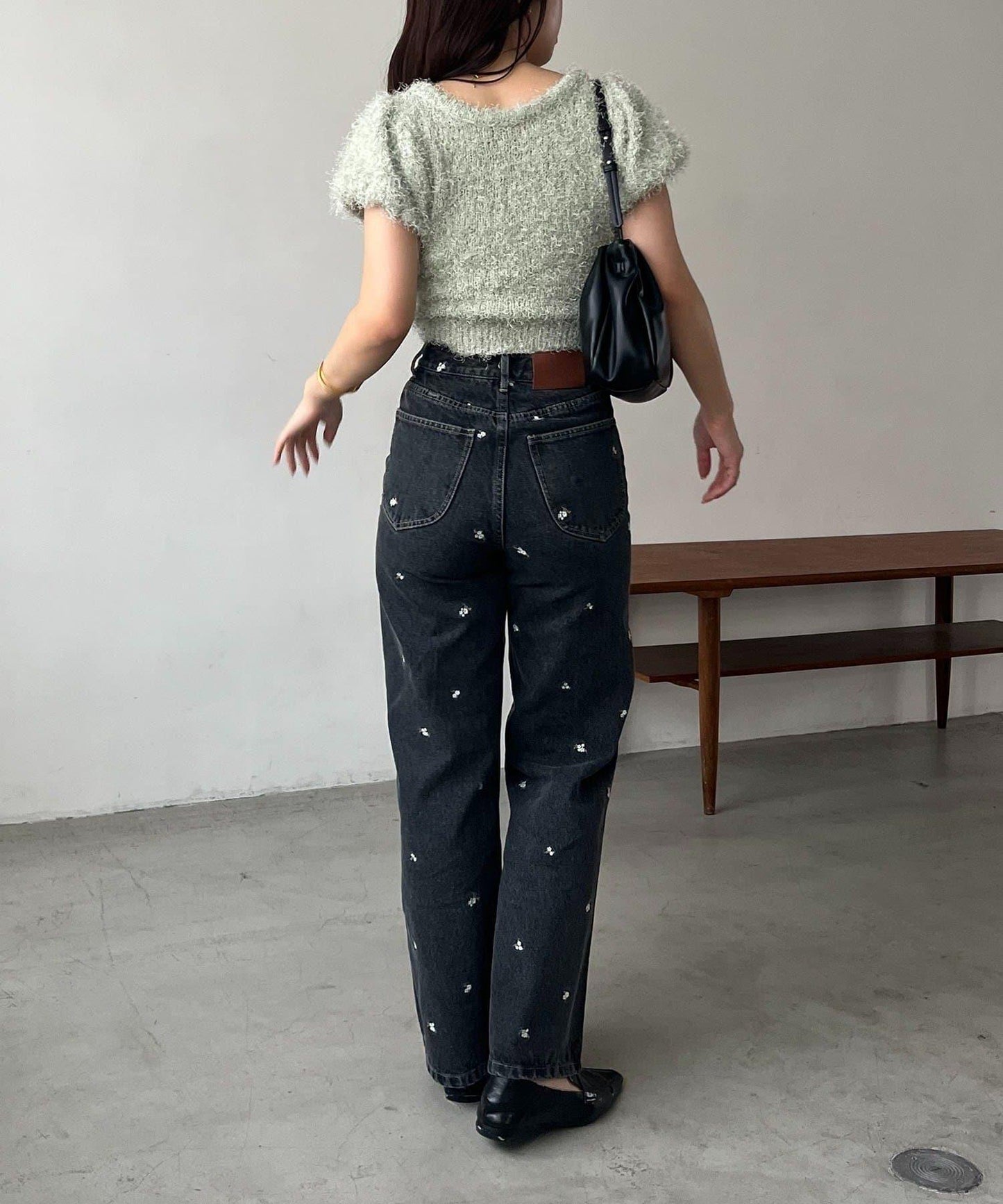 小花刺繡牛仔褲