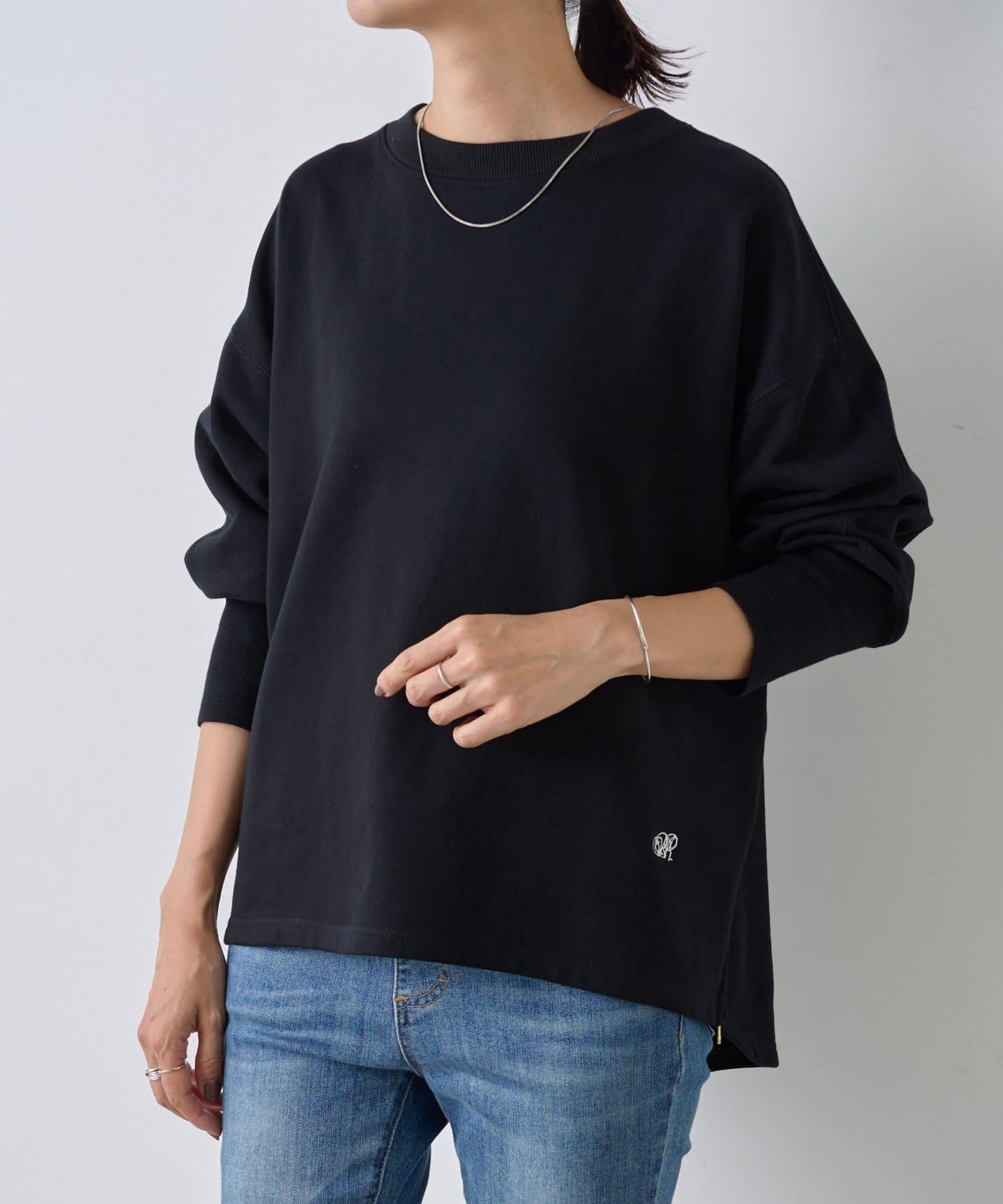 刺繡蝙蝠袖衛衣