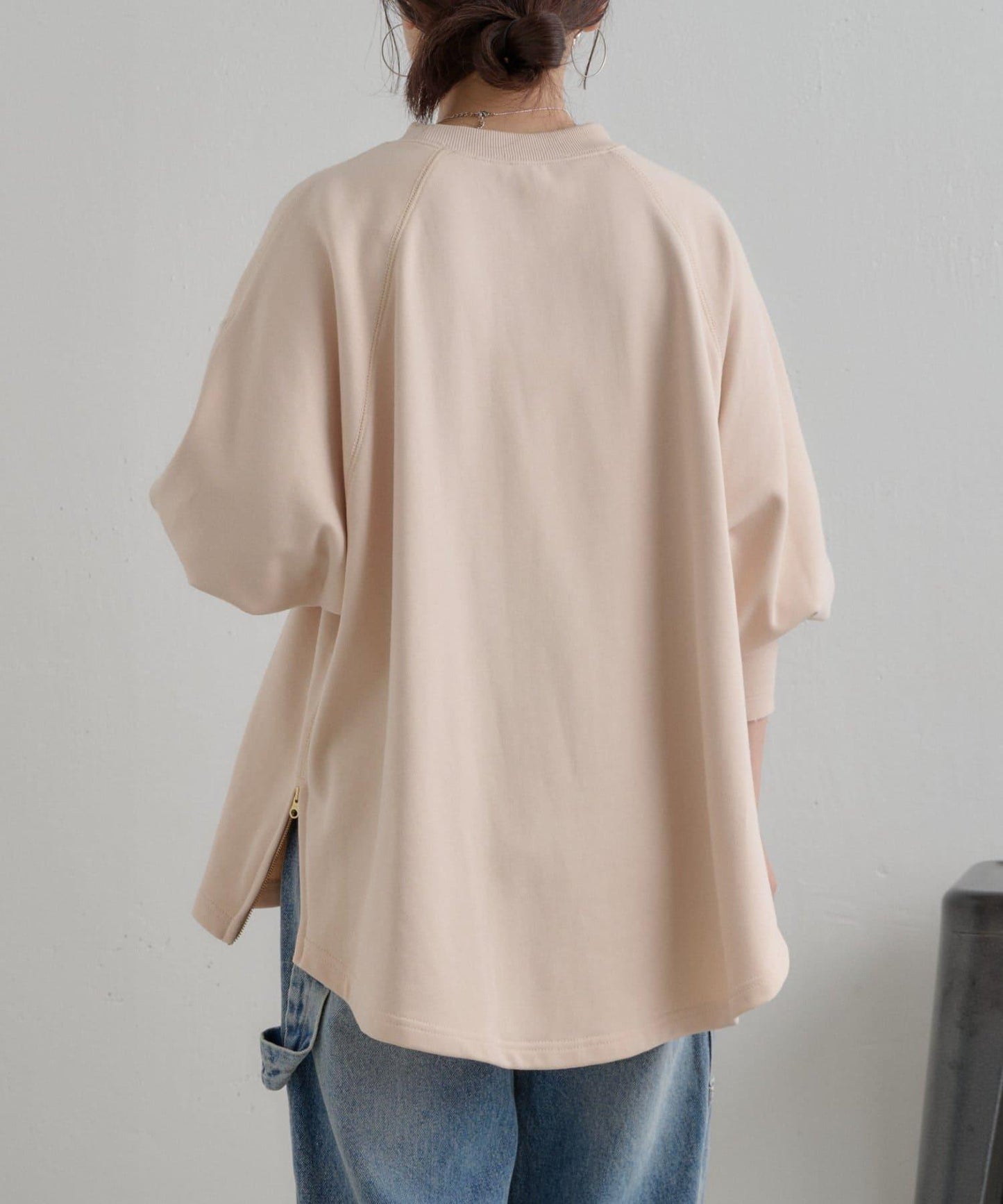 刺繡蝙蝠袖衛衣